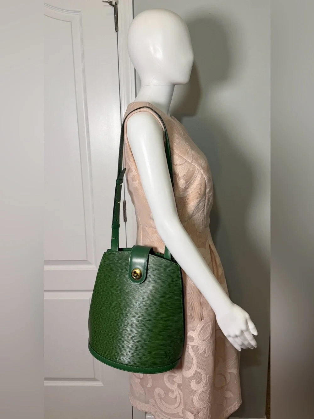 Louis Vuitton Cluny Green Epi Leather Shoulder Bag Vintage with Dust Bag