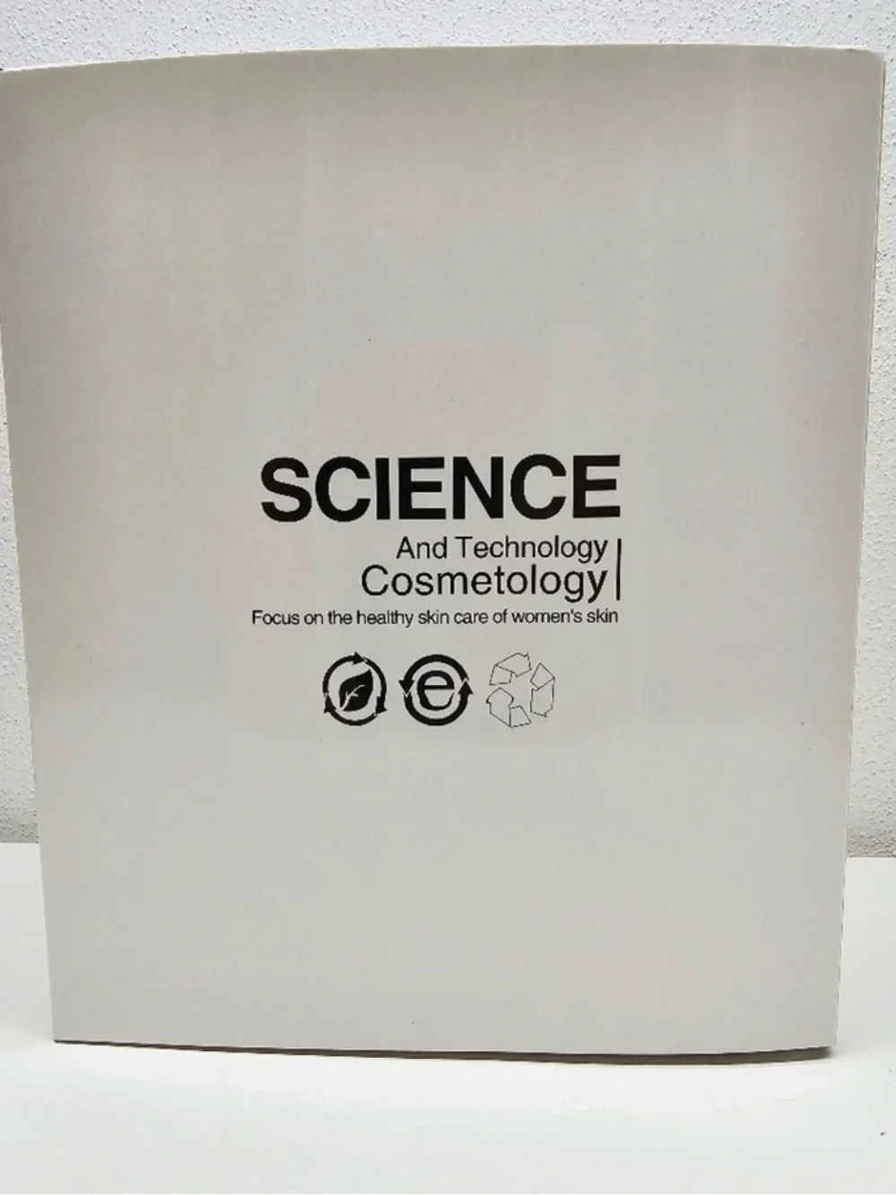 Science and Technology Cosmetology white beauty