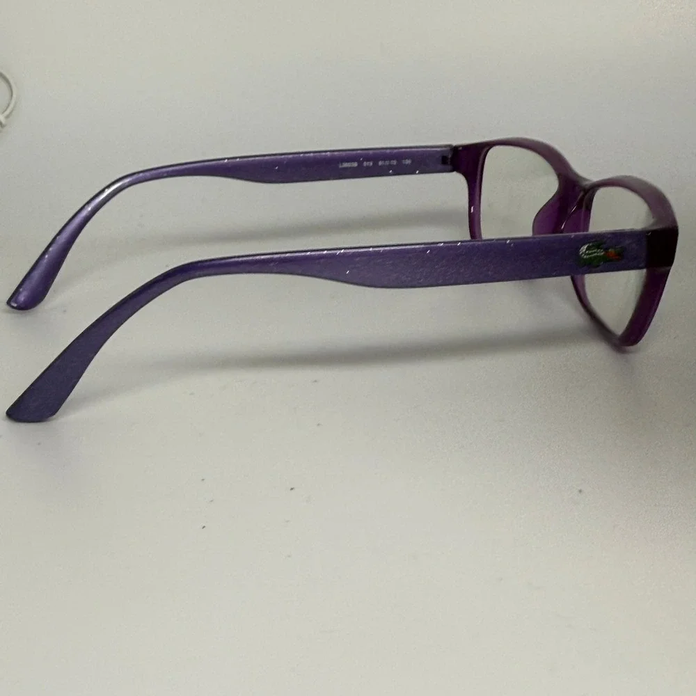 Lacoste measurements lens