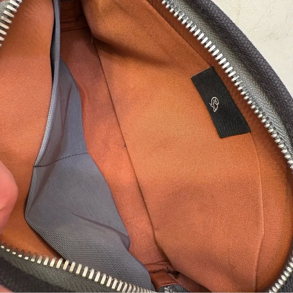 Bellroy black canvas tech bag unisex