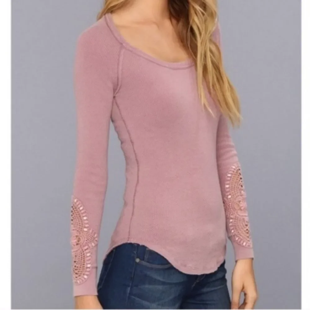 🍒EUC🍒 FREE PEOPLE SYNERGY THERMAL CUFF