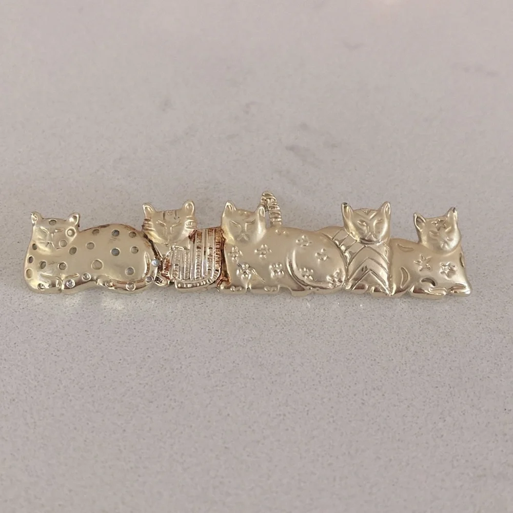 Gold Cat Brooch Five Artsy Sitting Cats Pin