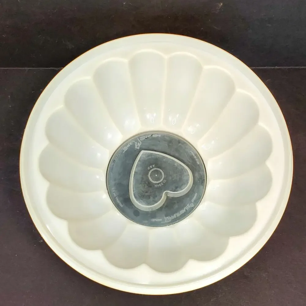 Vtg 3 Piece Tupperware Jel-N-Serve Mold 631 Heart Lid 616 Mold 617 Serving Tray