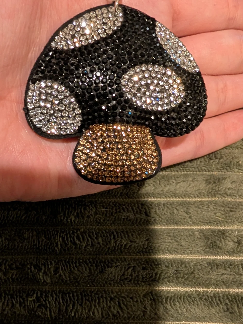 N/A sparkling mushroom