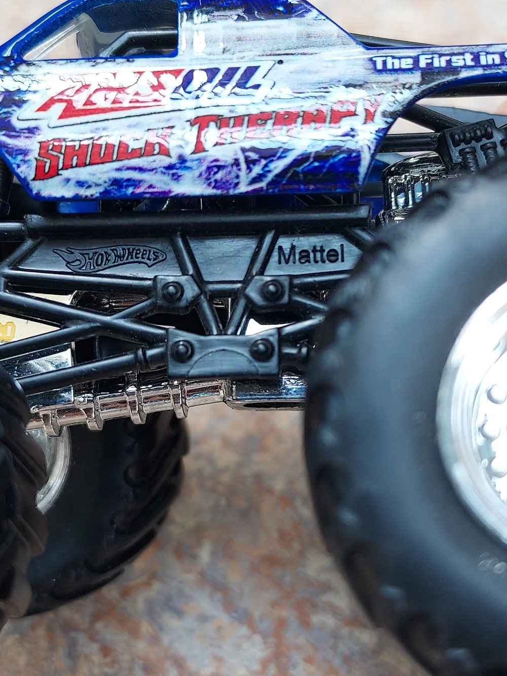 Hot Wheels AMS Oil Shock Therapy Monster Jam Truck 1/64 Scale Diecast Matel