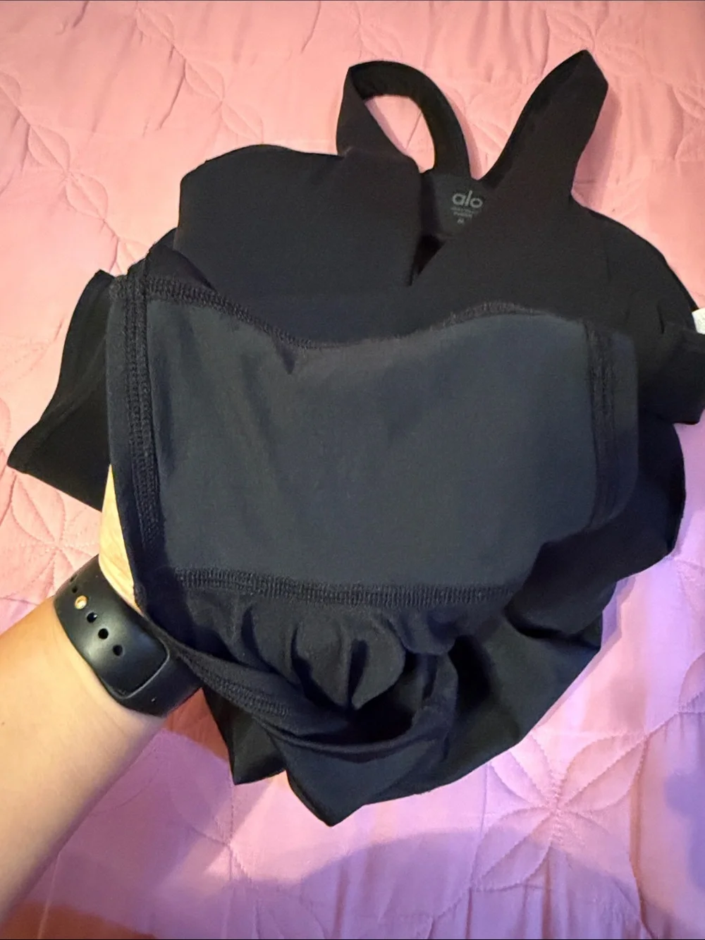 ALO Yoga sleek black