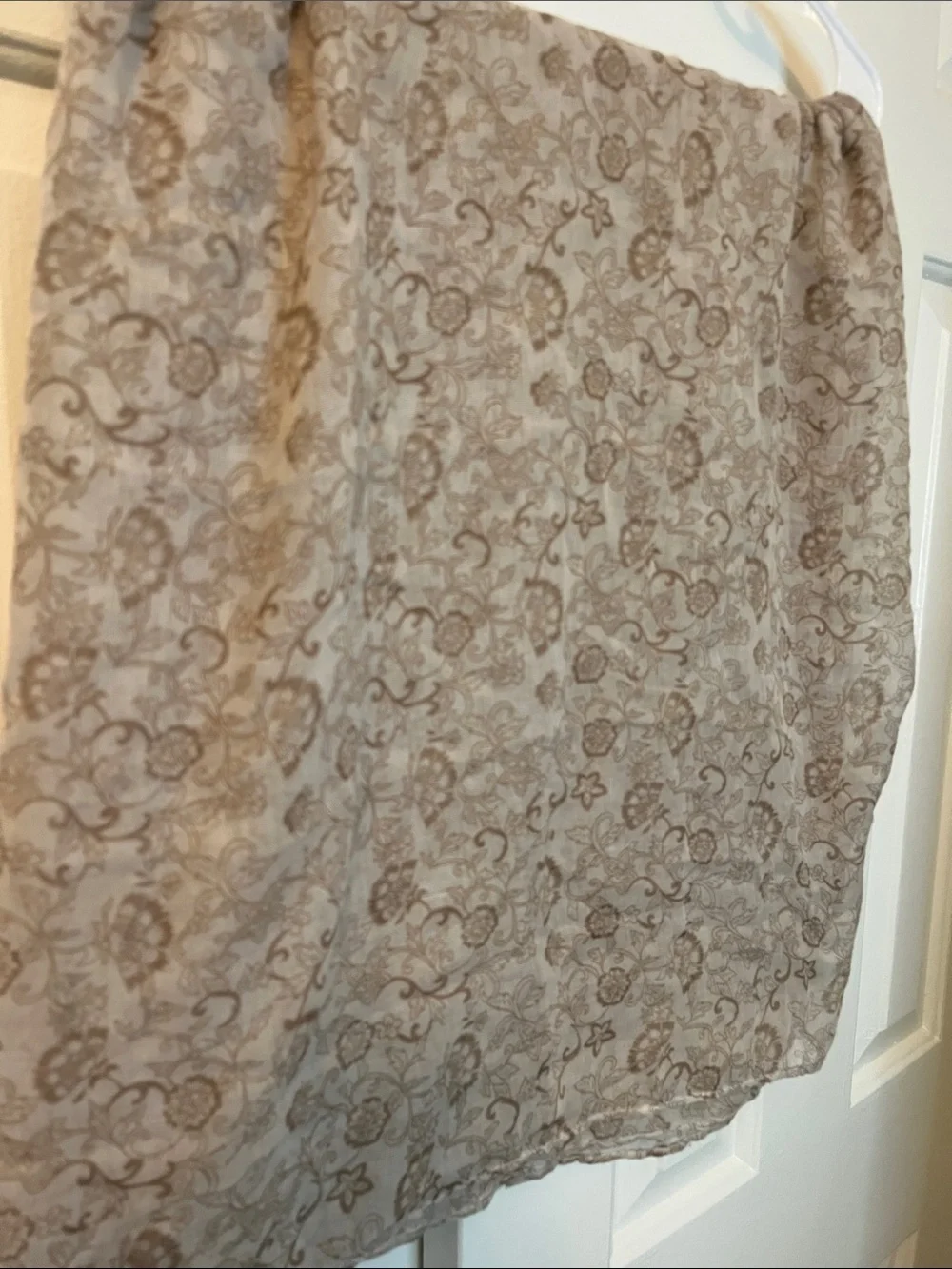 NWOT Large Square Cream Patterned Infinity Scarf
