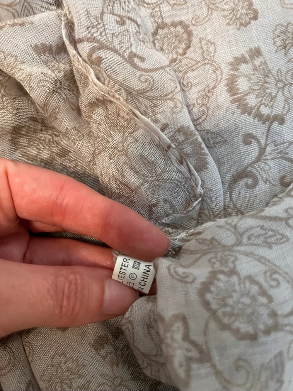NWOT Large Square Cream Patterned Infinity Scarf