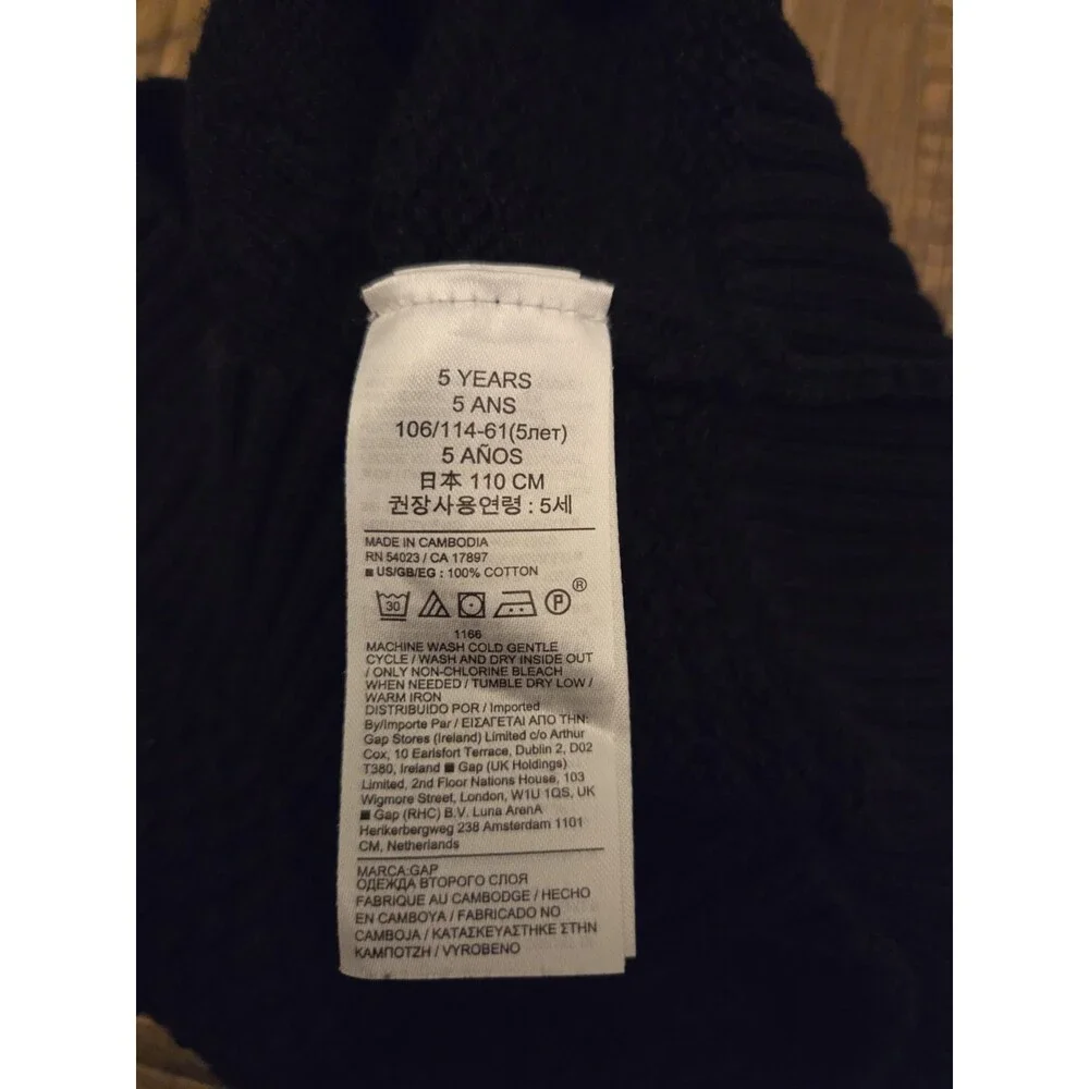 GAP this black