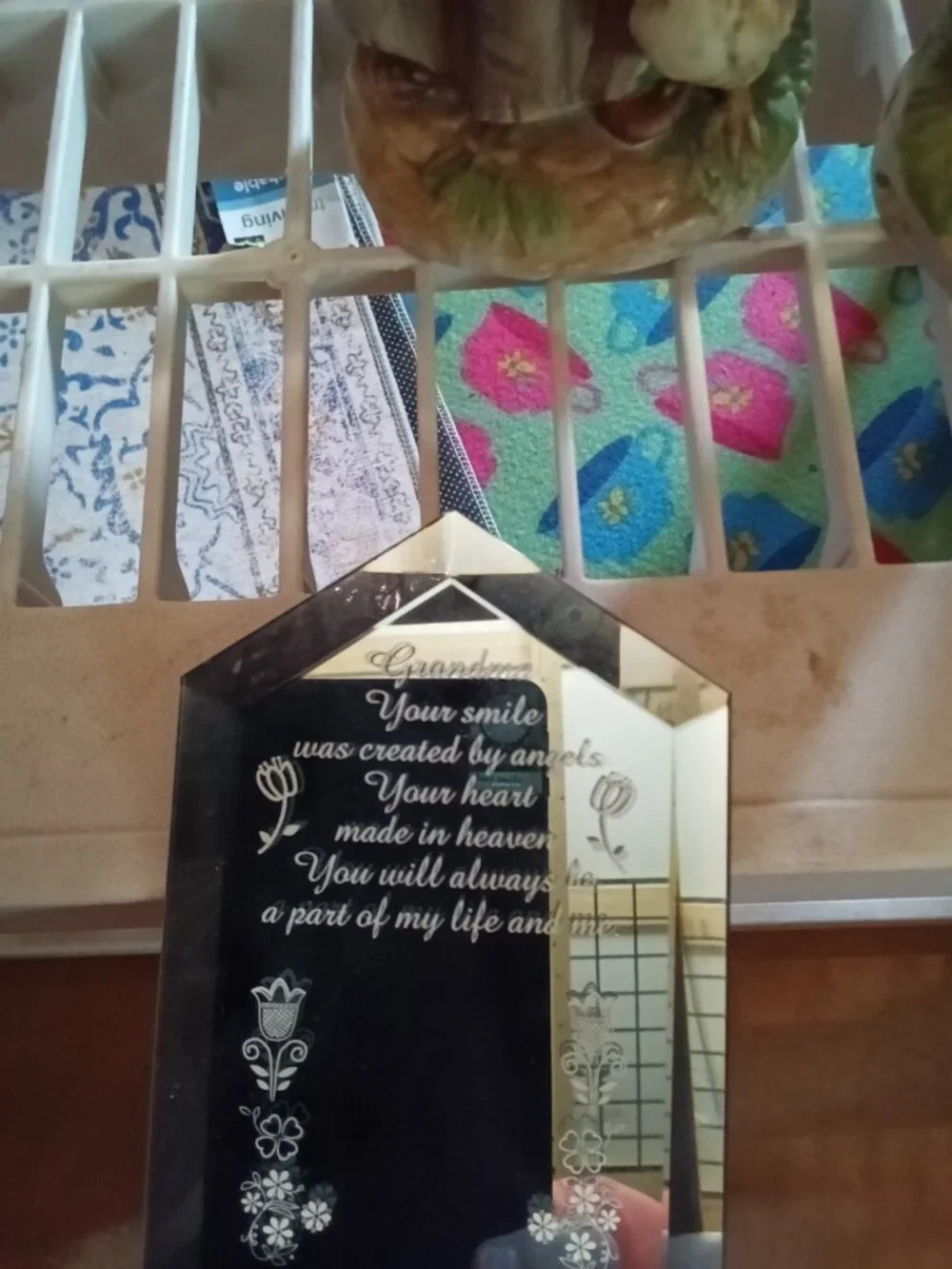 No Label memorial glass