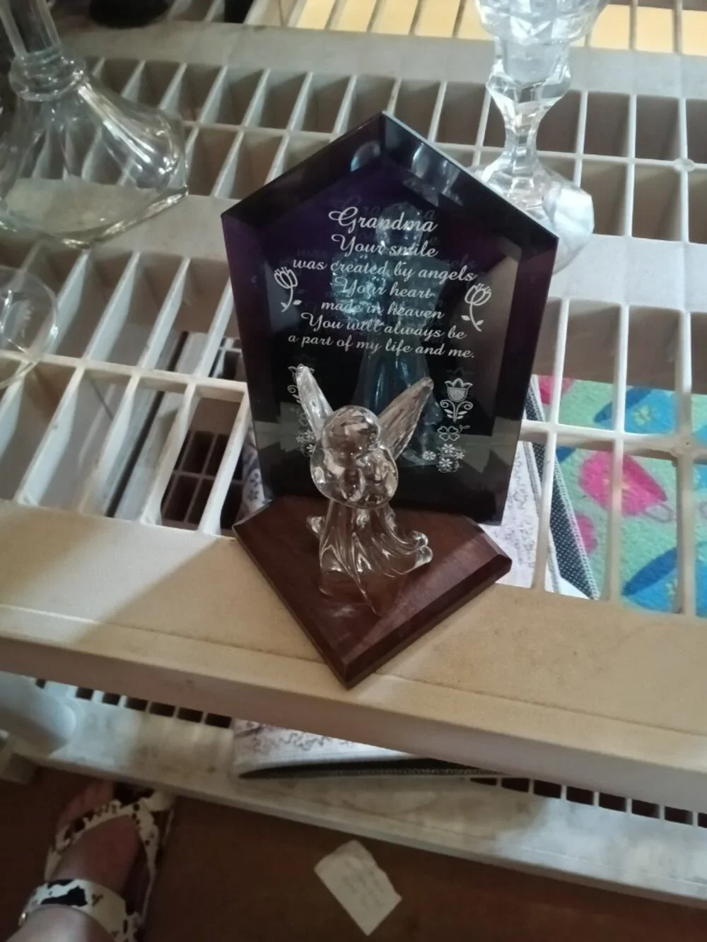 No Label memorial glass