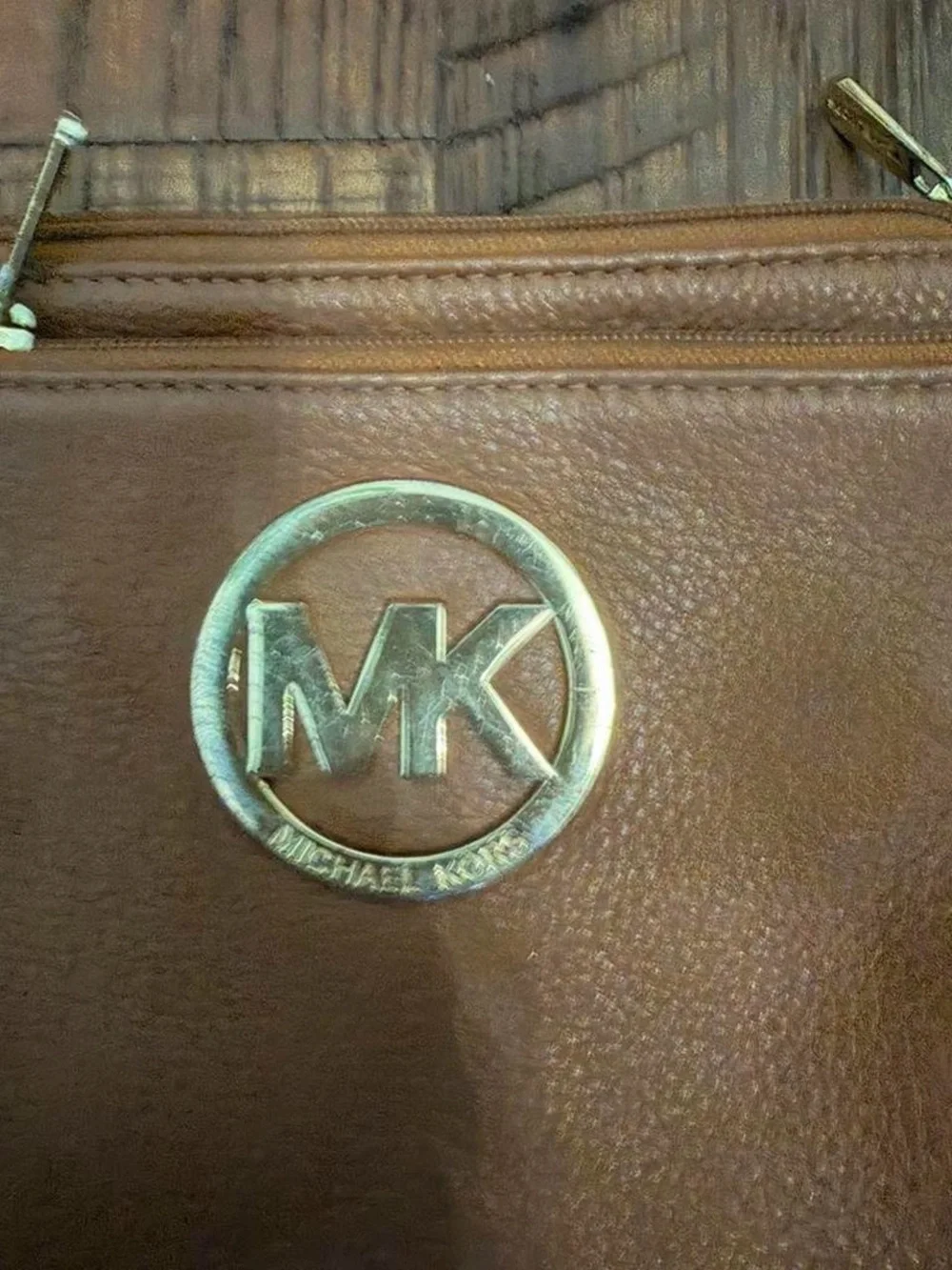 Michael Kors compact leather