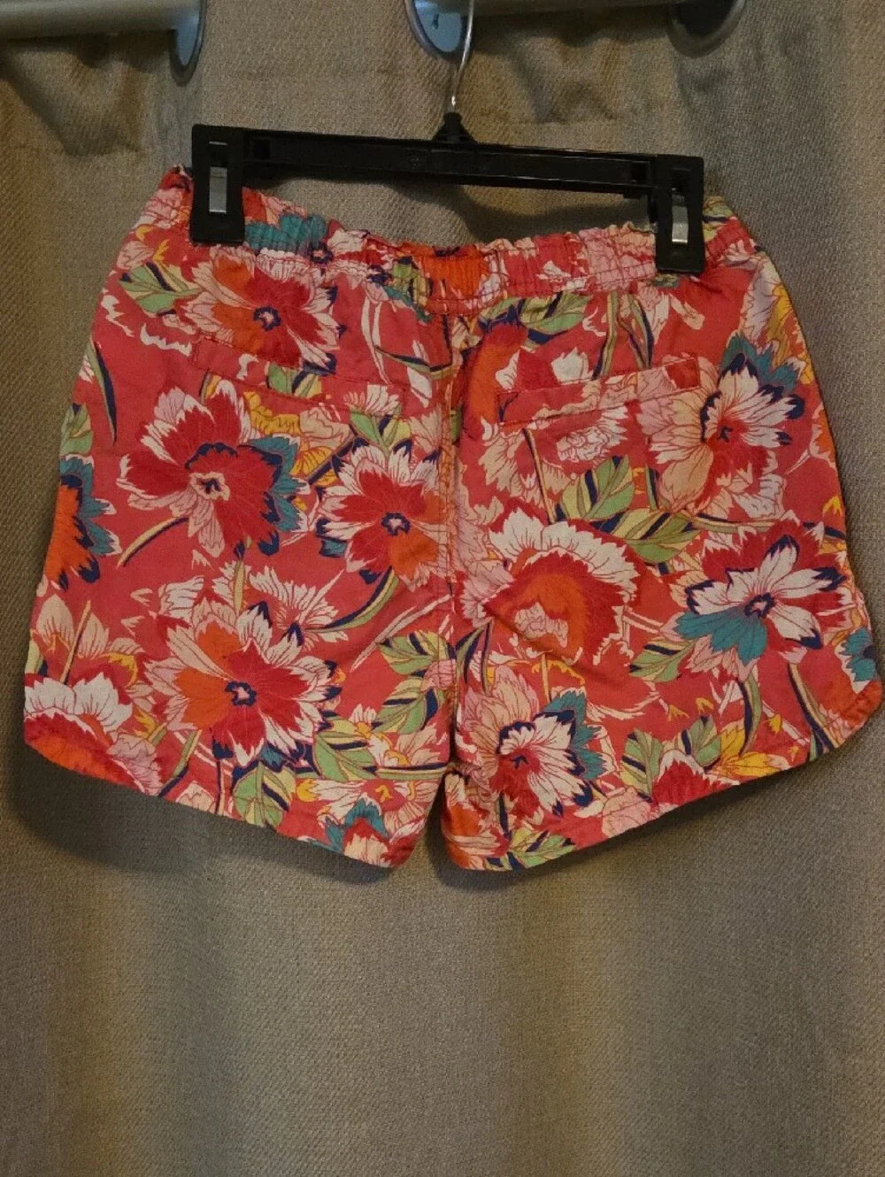 GAP lightweight shorts