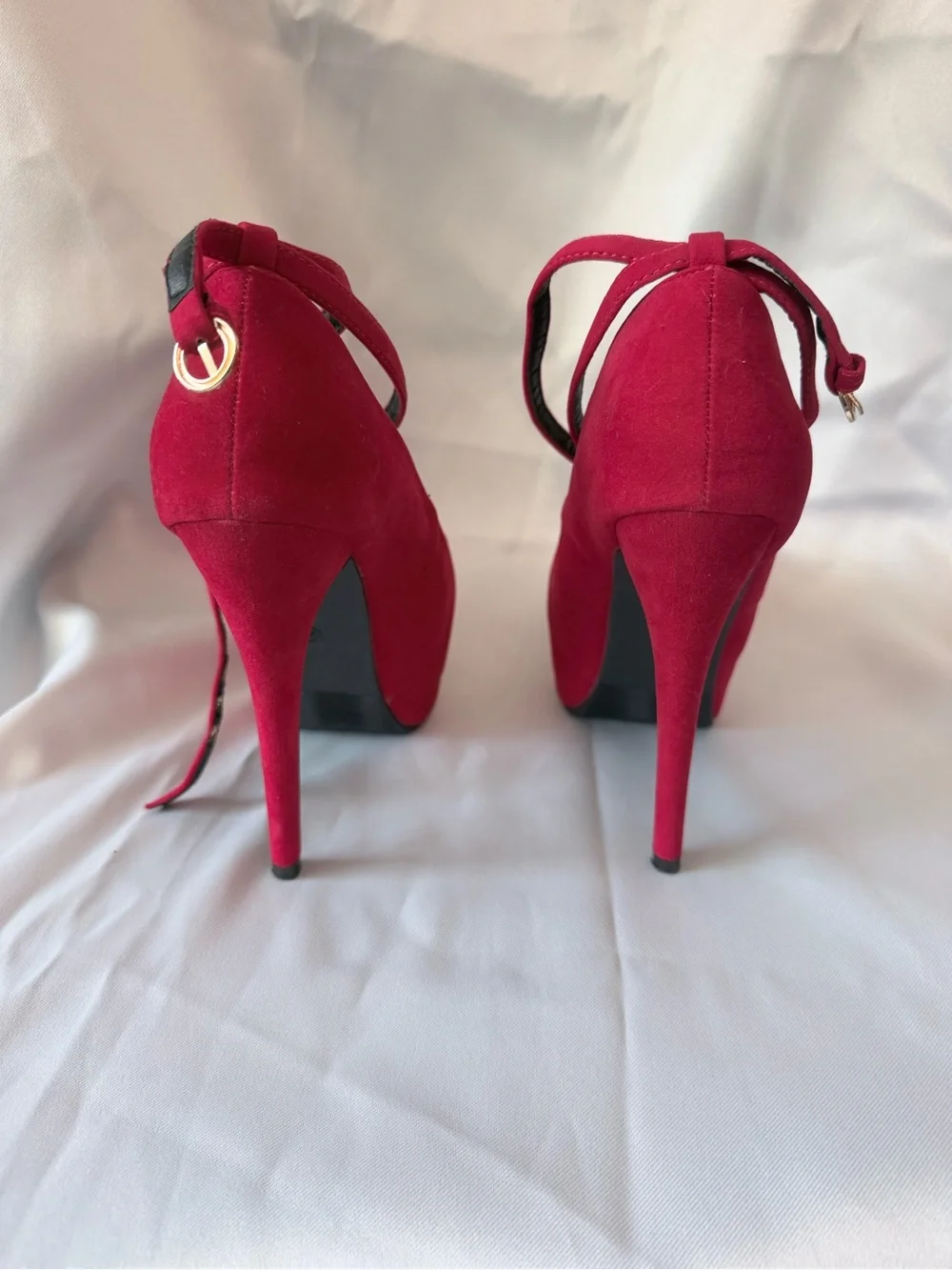 N/A elegant red