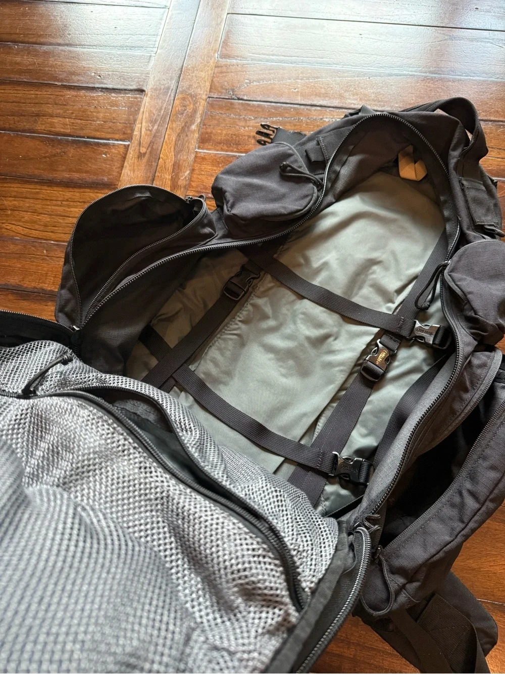 Camelbak panel shoulder