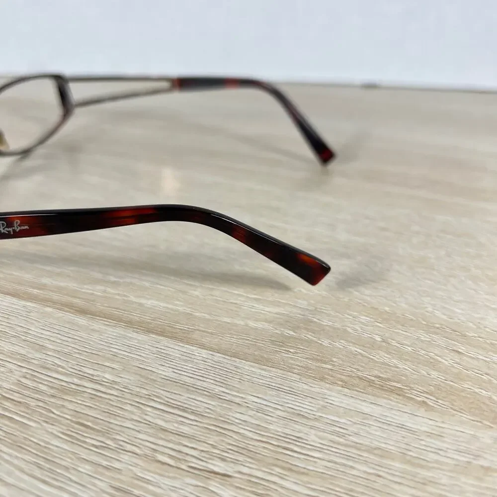 Ray-Ban like ban