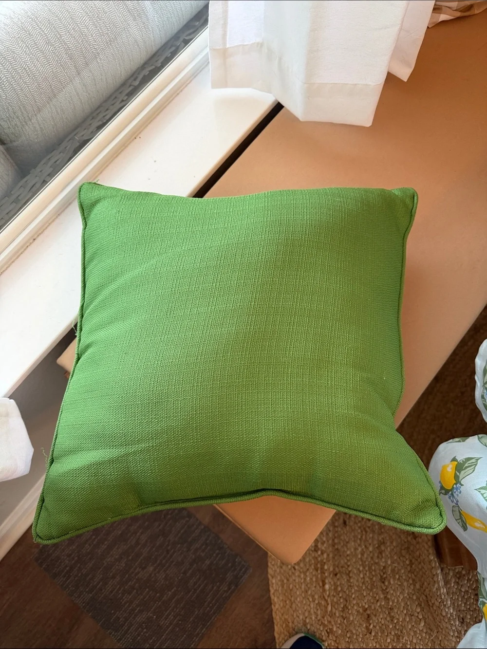 N/A vibrant green