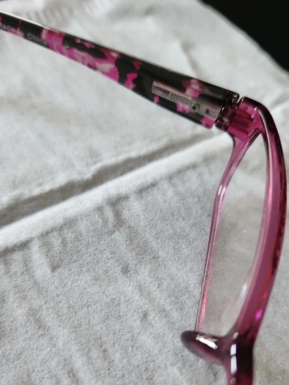 NEW Women Reading Glasses Ladies Purple Spring Hinge Readers 2.0 Resin Case