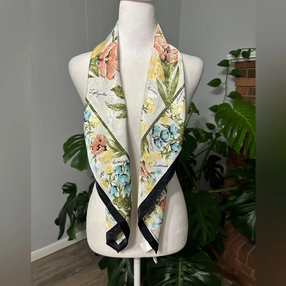 N/A free floral