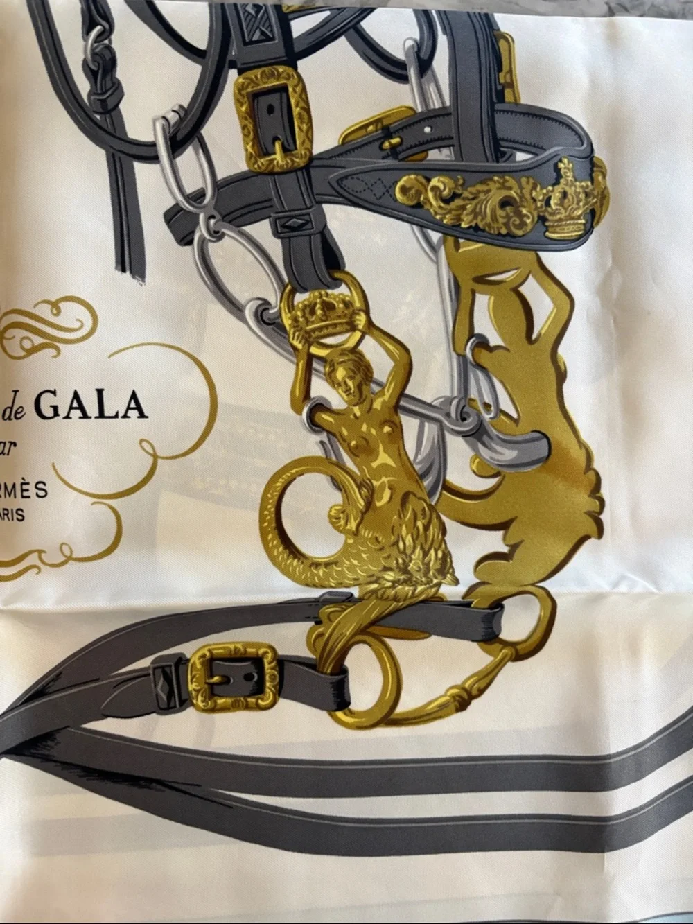 Hermes elegant silk