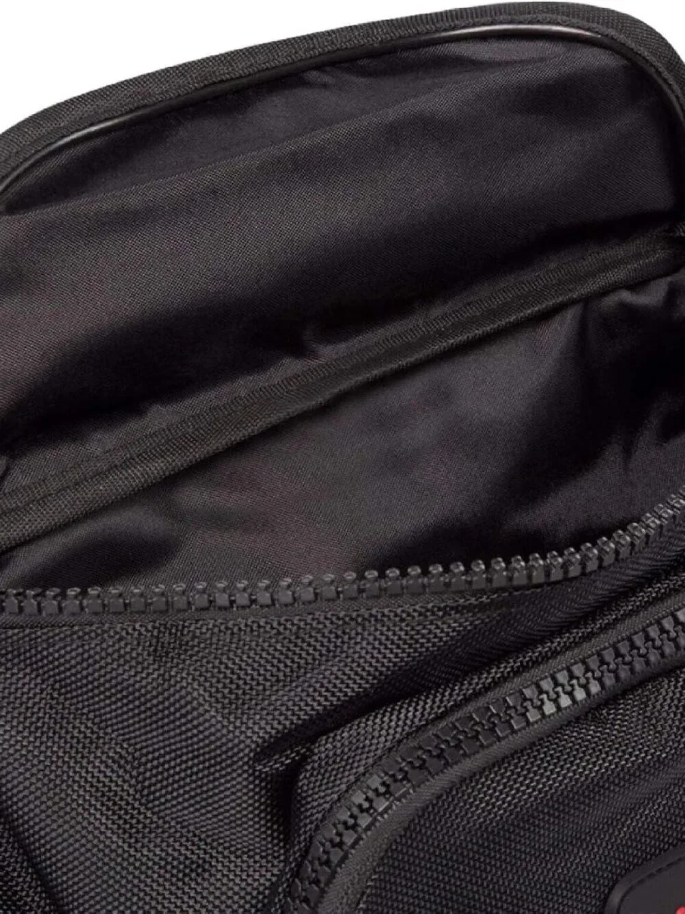 Jordan rise crossbody