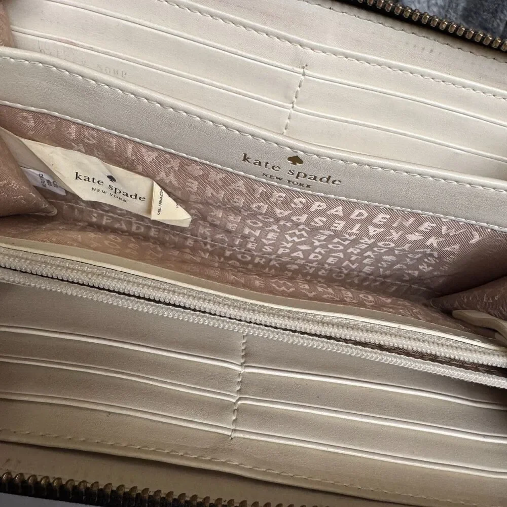 Kate Spade Neda Daycation Zip Around Wallet in Black & Cream Bow Ribbon Pattern