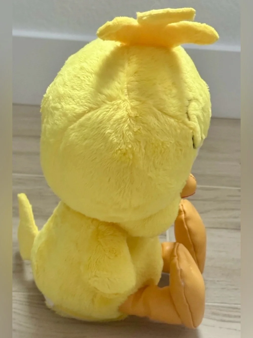 Looney Tunes Plush Talking Animated Tweety 80 Years of Tweety Tested Works 2022