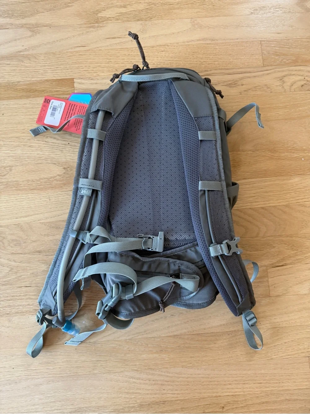 REI Link Hydro 15 Hydration Pack - Gray
