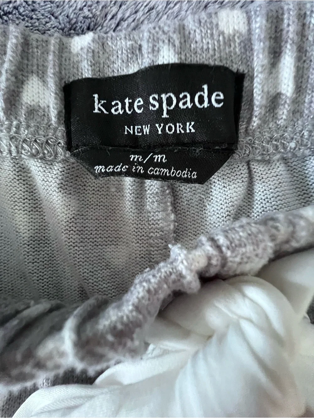 Kate Spade New York Grey and White Heart Print PJ Jogger Set Size M