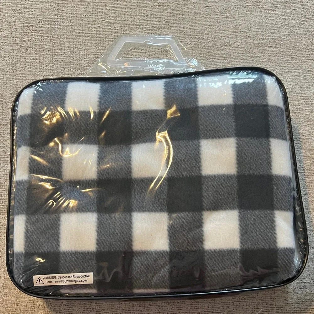 Stalwart Automotive Fleece Travel Blanket Black‎ White Buffalo Plaid New in Case