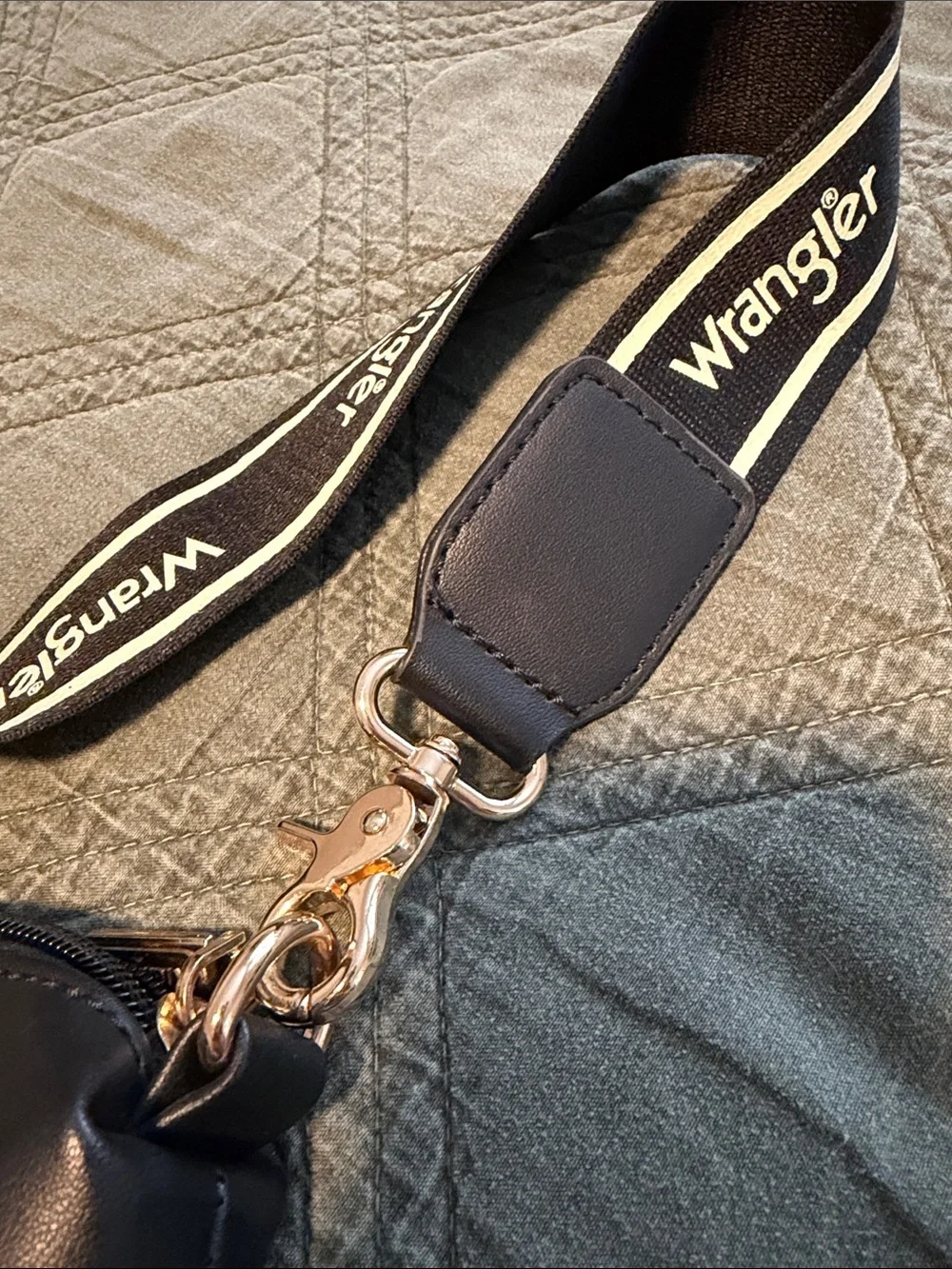Wrangler compact crossbody