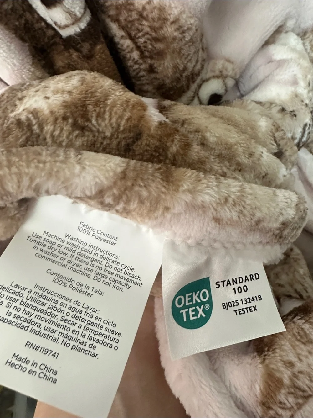 Warmth & co. Pink with brown teddy bears 🧸 ultra soft plush throw 60” x 70”