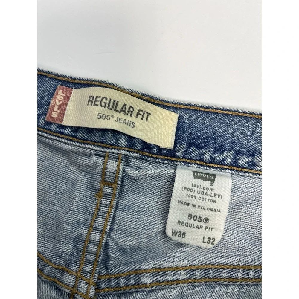 Levis tag says