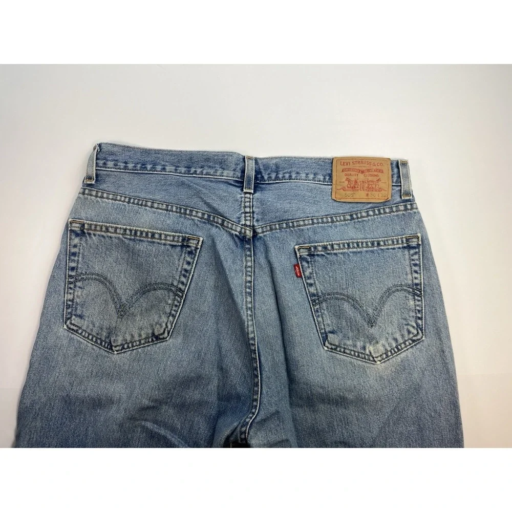 Levis tag says