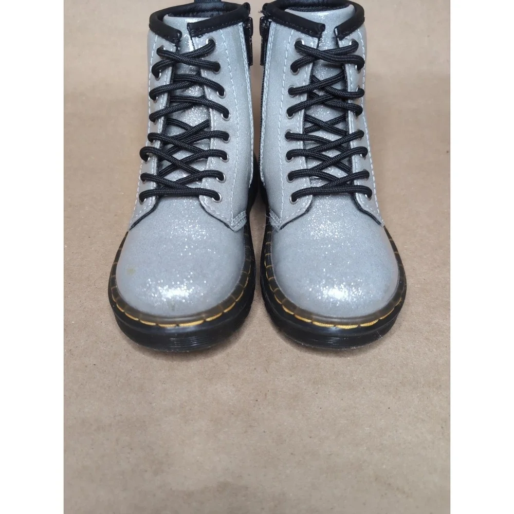 Dr. Martens dr doc