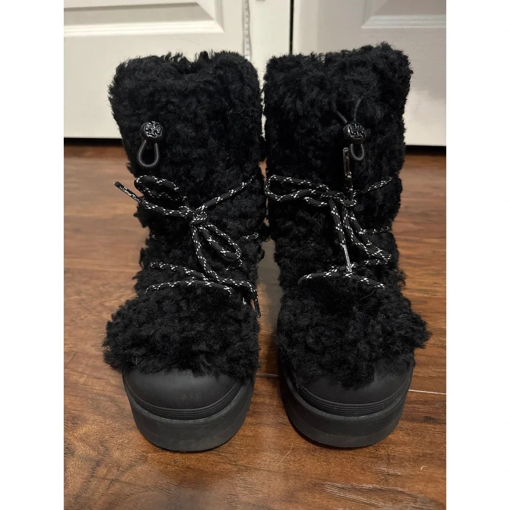 Tory Burch these tory