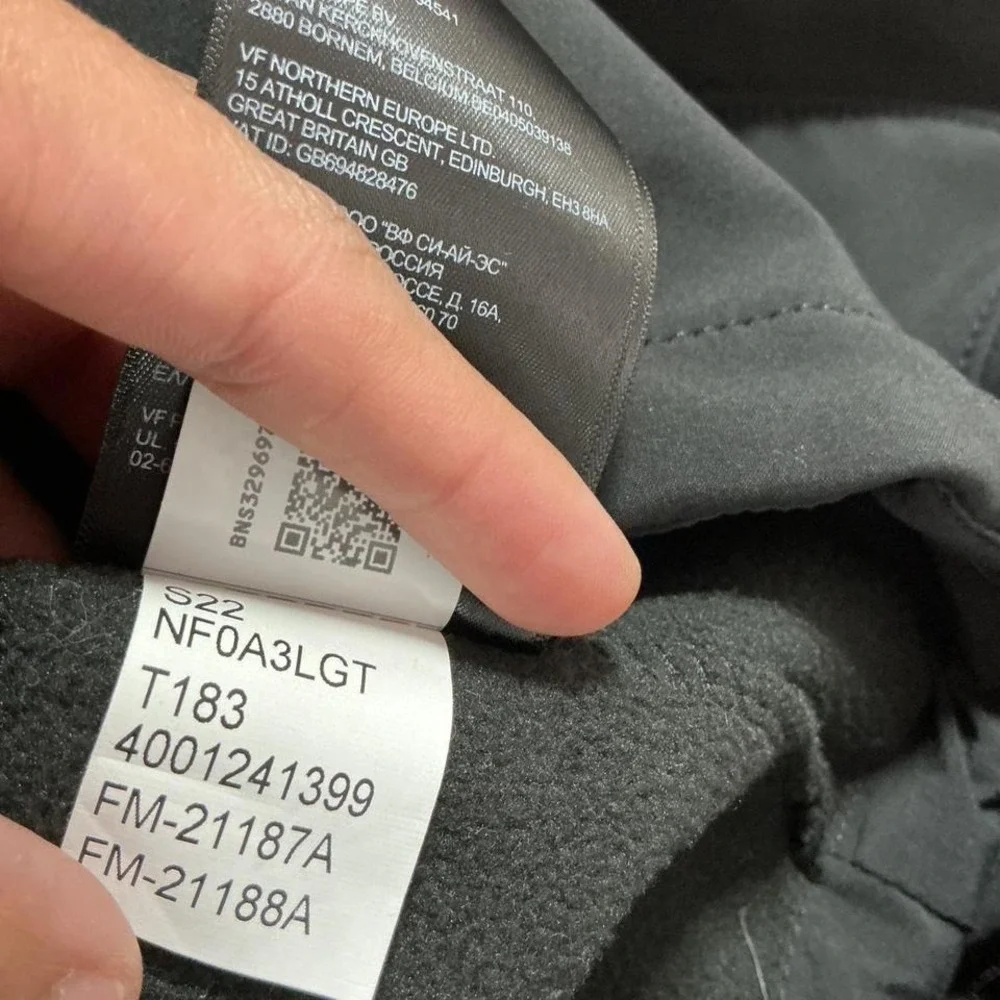 The North Face Men's Sterling Silver Premium‎ Meats Soft Shell Jacket L Black