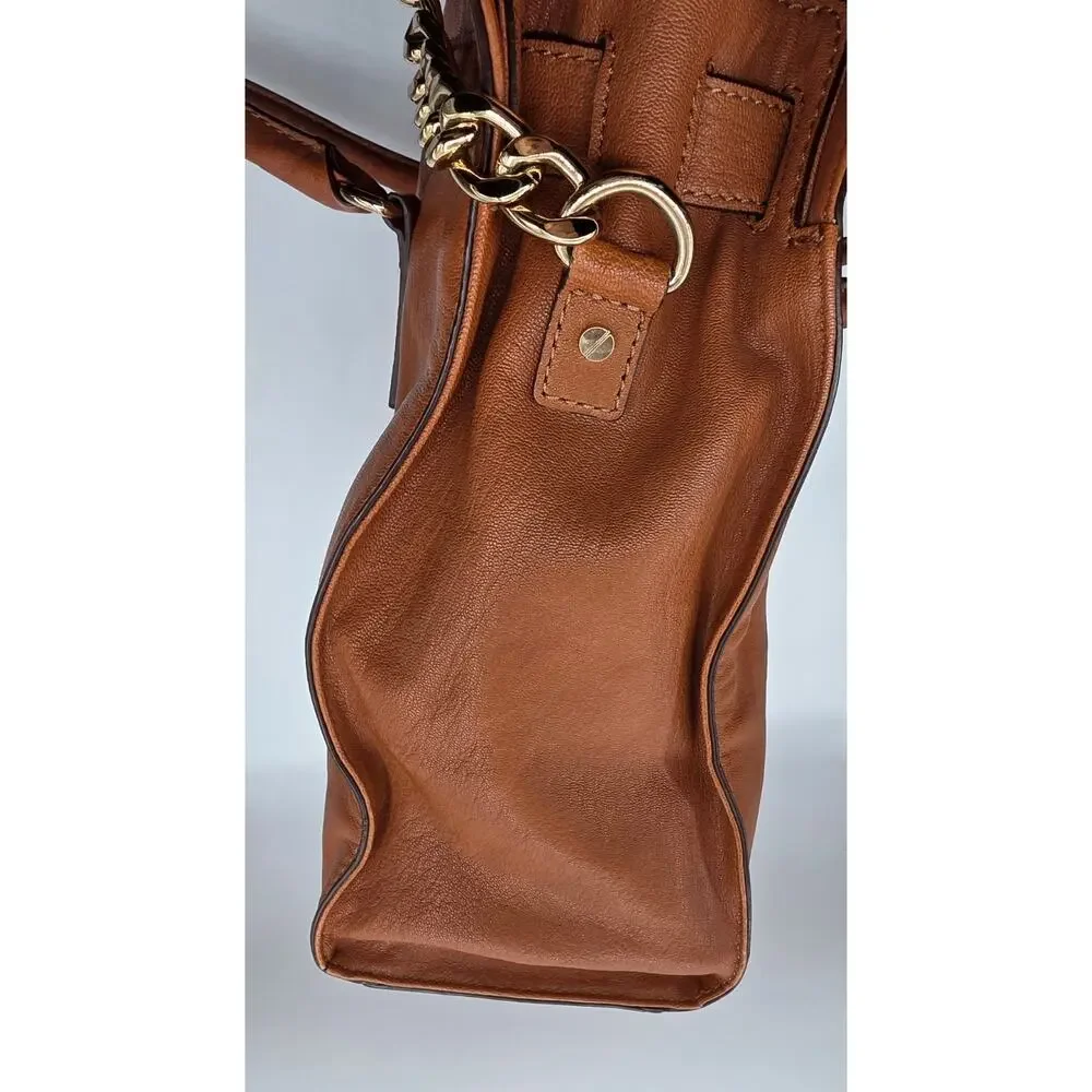 Michael Kors clean bottom gold