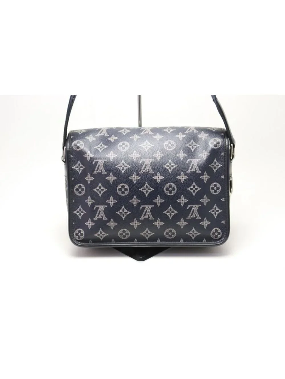 Louis Vuitton this authentic