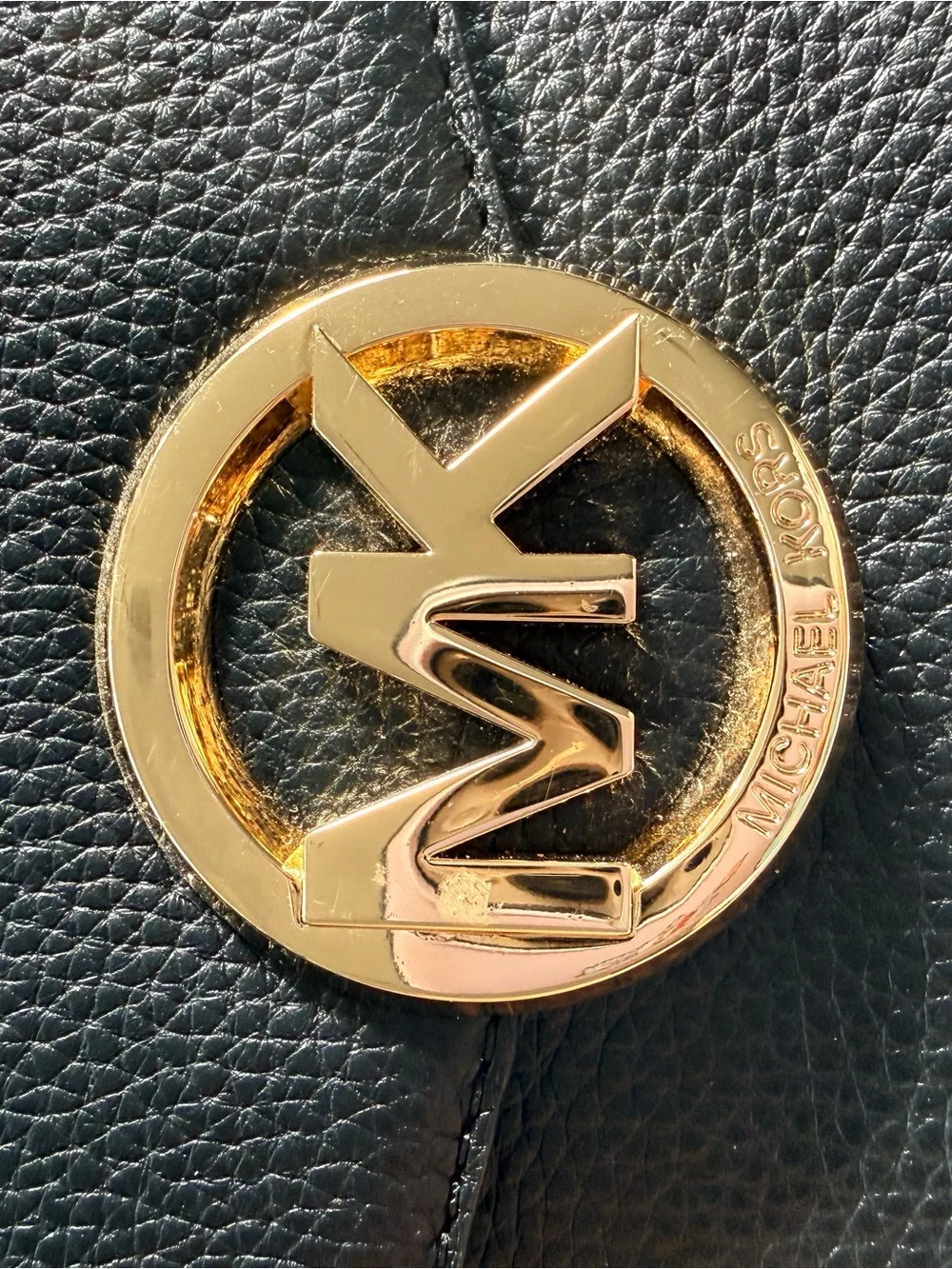 Michael Kors compact michael