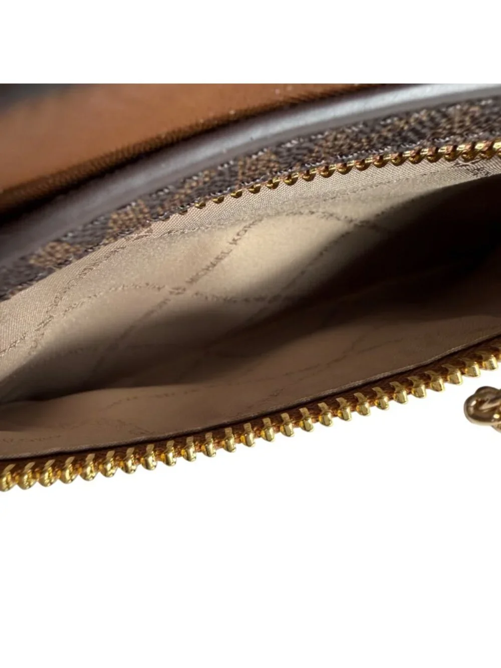 Michael Kors width 25