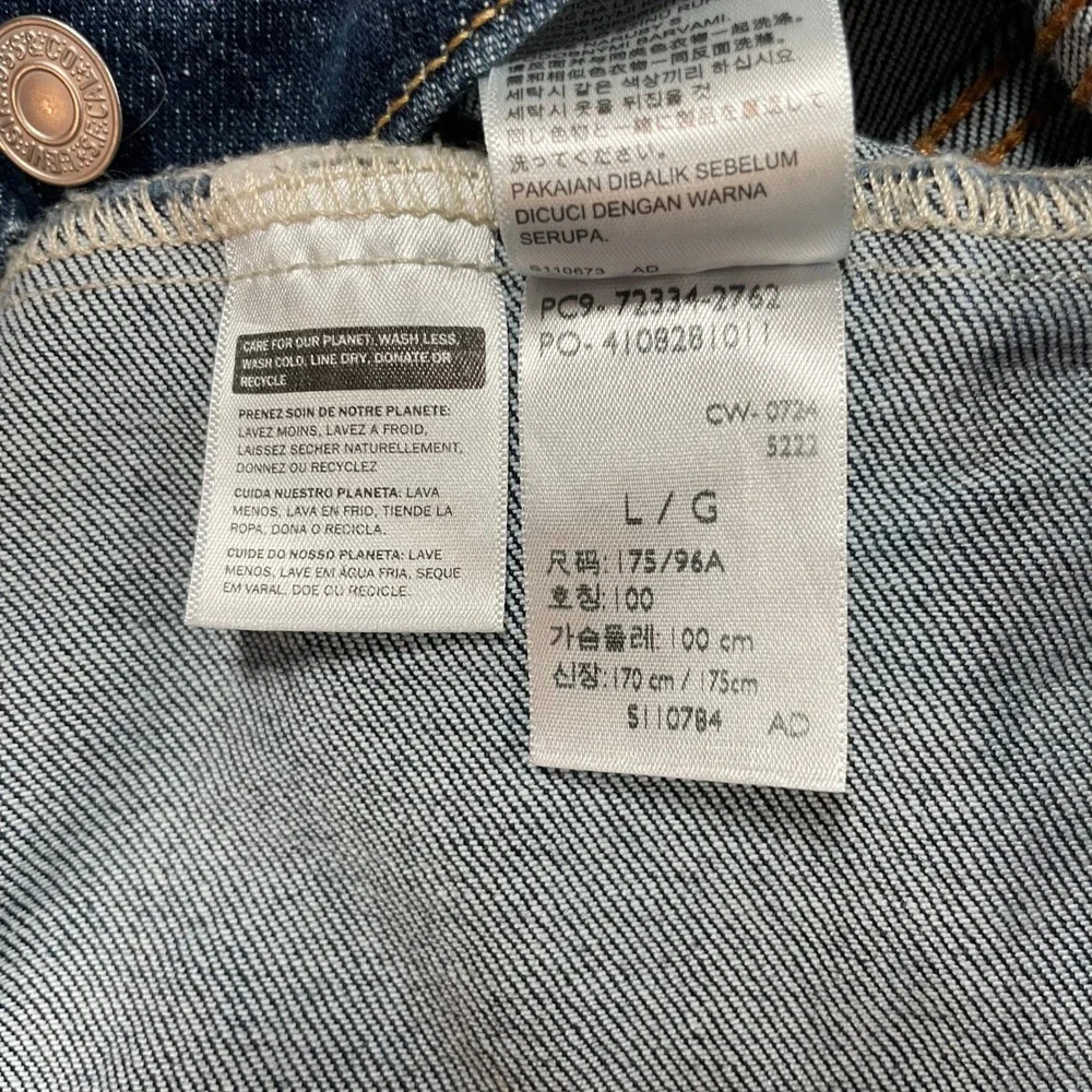Levi's Denim Jacket Mens Large Dark Wash Blue Standard Trucker 72334-0762