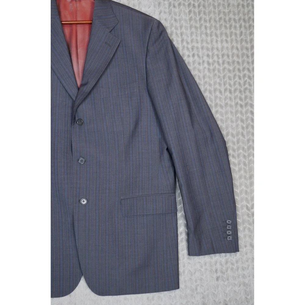 Marenzio Uomo interior present 49
