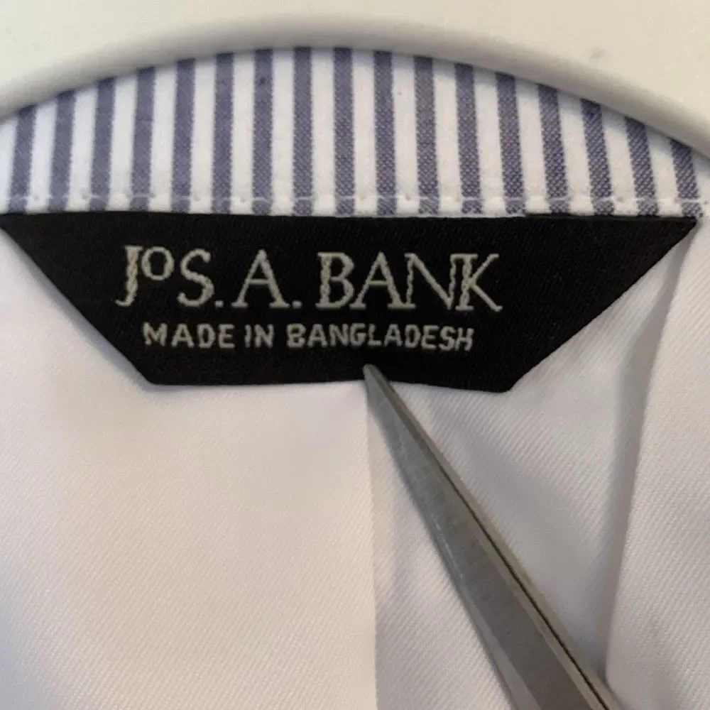 Jos. A. Bank see blue