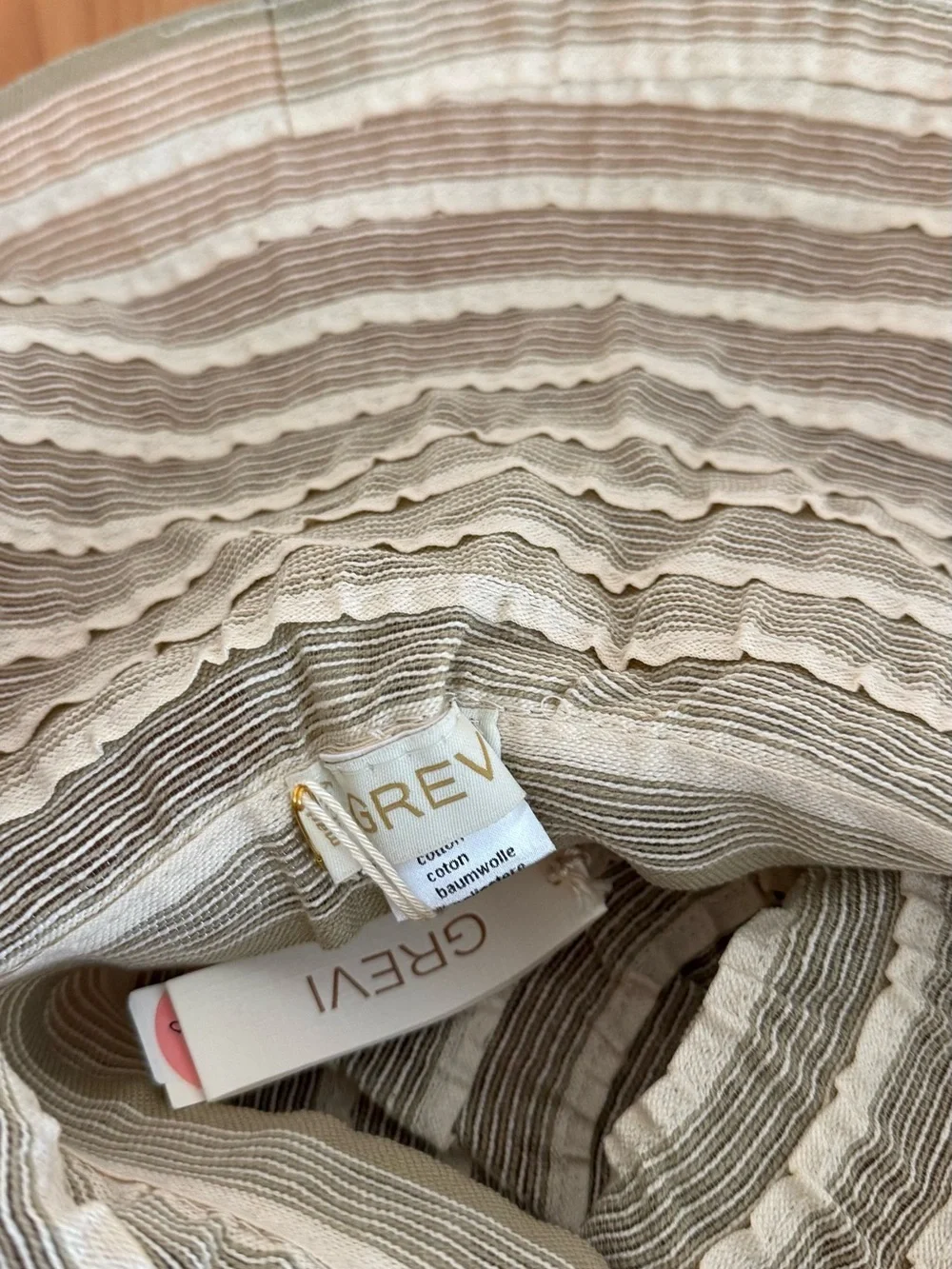 Grevi breathable striped