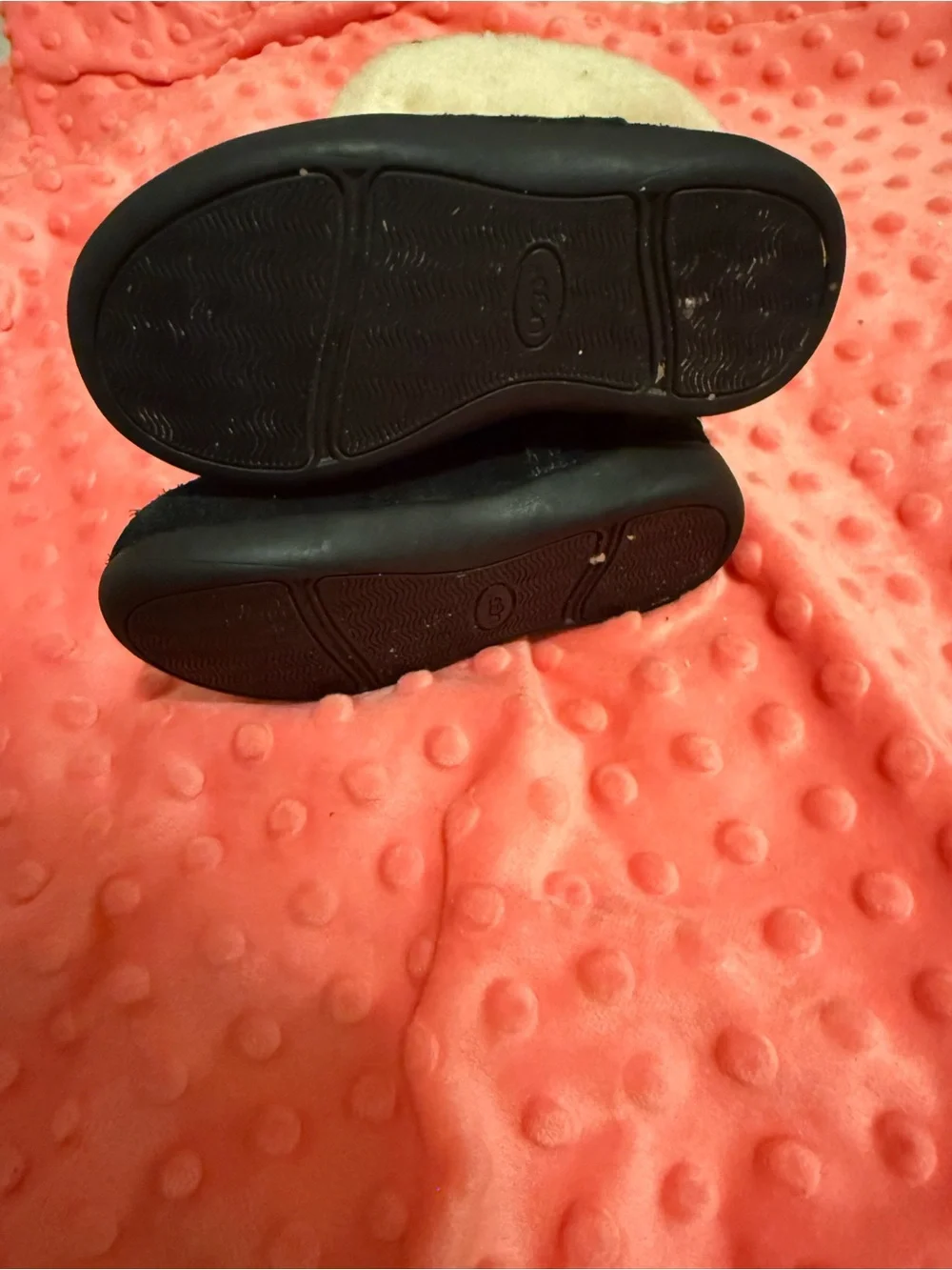 UGG Kids Black Suede Fold-Over Shearling Boots with Cream Fur Size 6 Toddlee