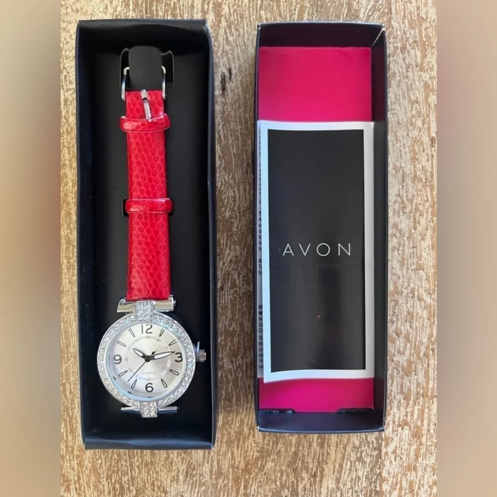 NWT Vintage Costume Jewelry AVON Rhinestone Red Mock Crock Quartz Ladies Watch
