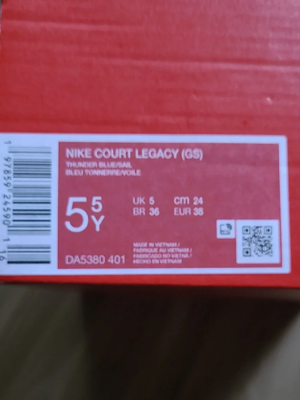Nike classic low