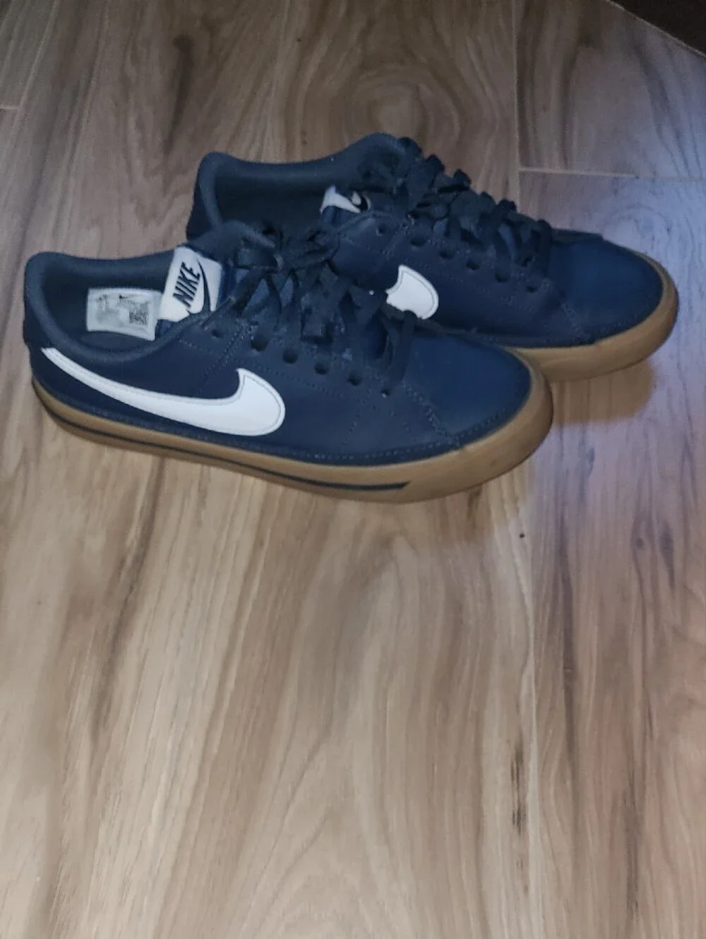 Nike classic low