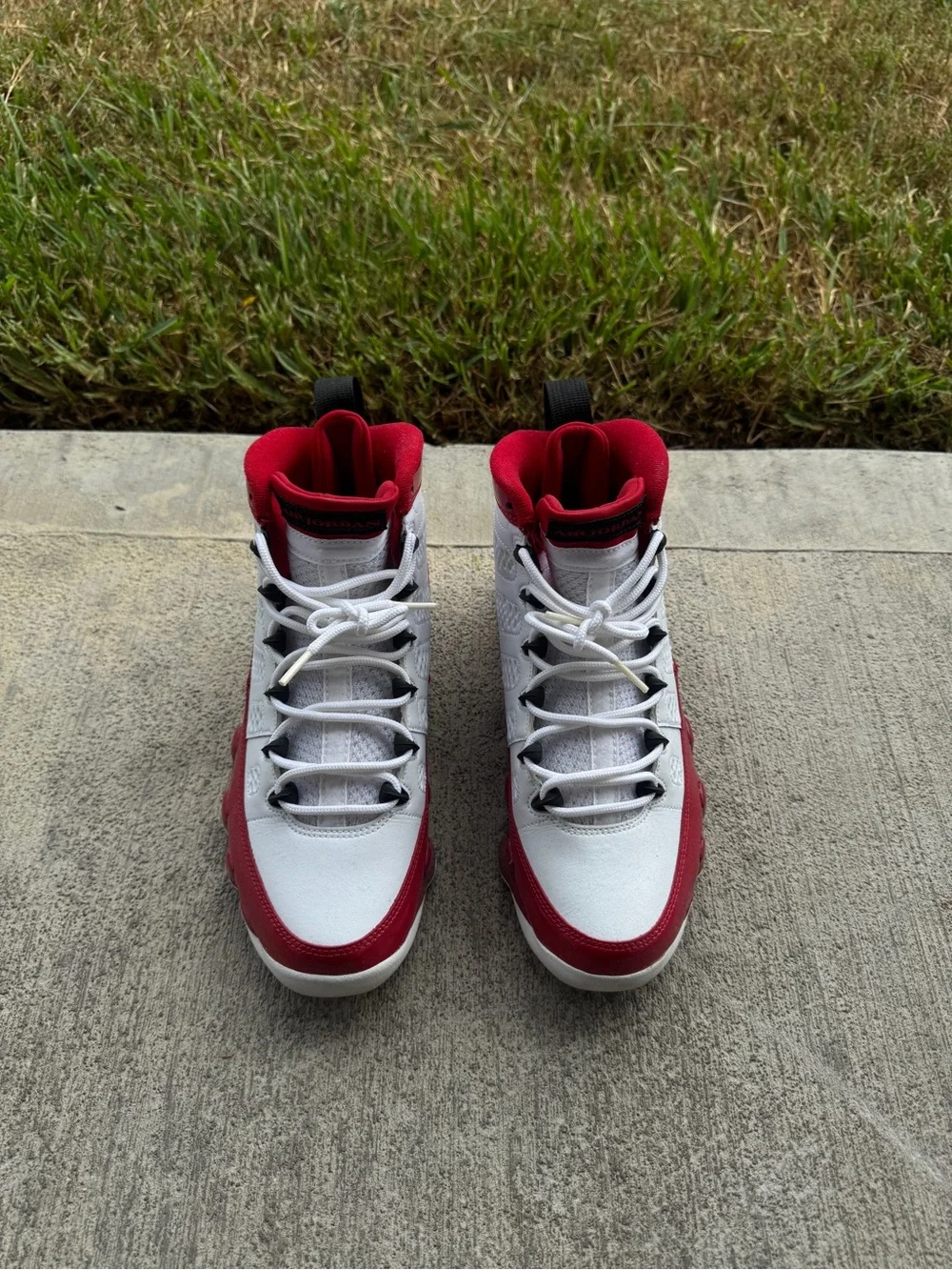 Gym Red Retro 9s. Size 8M 9.5W. 9.5/10 Condition. WORN 1X!! No Box, Comes With C